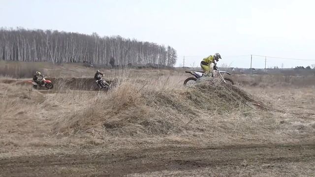 Иркутск тренировка мотокросс . Весна 2021г смотреть онлайн