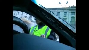 Дпсник пытается развести водителя, беспредел!!