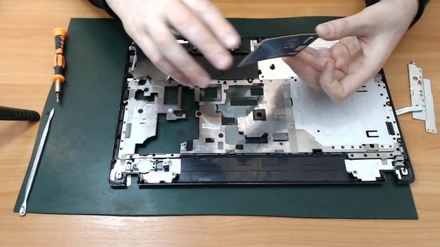 Как заменить тачпад в ноутбуке? смотреть онлайн