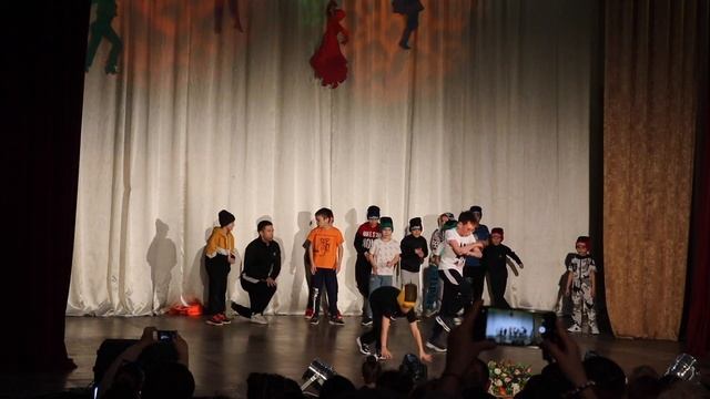 Первое выступление Fire Dragon