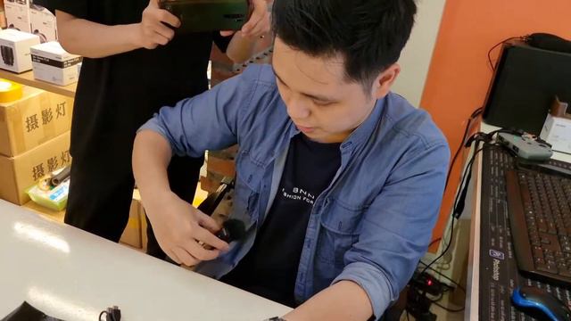Mở hộp XM6-S1, Micro không dây nhỏ gọn tiện dụng cho máy ảnh, smartphone đến từ Boya смотреть онлайн