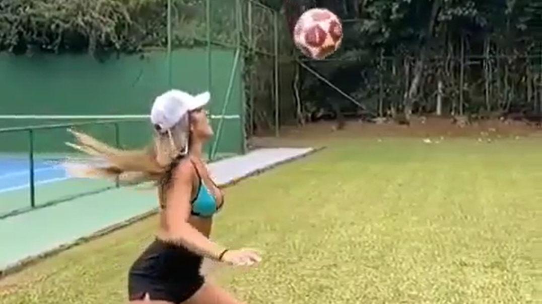 Вот это приемка мяча!mp4 смотреть онлайн