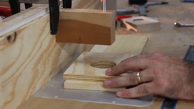 Turn Your Router Table into a Pin Router смотреть онлайн