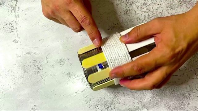 КРУЧЕ НЕ ПРИДУМАЕШЬ?!!!ЧТО МОЖНО СДЕЛАТЬ ИЗ ЖЕСТЯНОЙ БАНКИ И ВЕРЕВКИ?ПОДЕЛКИ ИЗ ЖЕСТЯНЫХ БАНОК смотреть онлайн