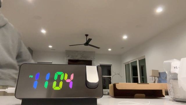 FIZILI Colorful LED Clock Projection Review & Unboxing смотреть онлайн