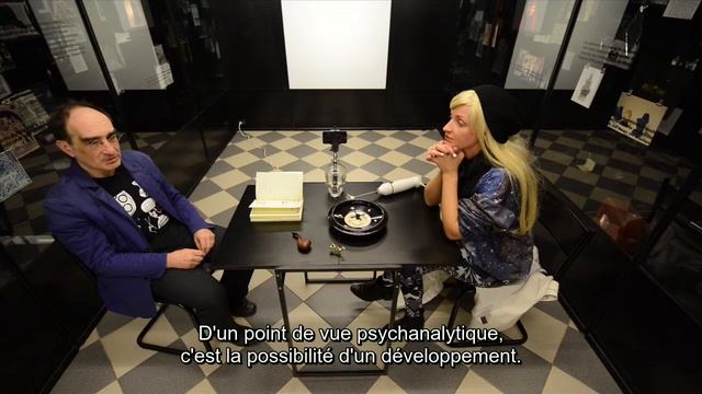 Artistes pendant la guerre. Sarah Schönfeld sur les traces de Kasimir Malevitch смотреть онлайн