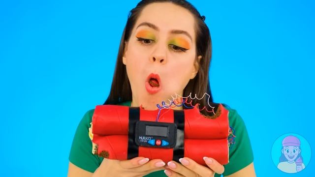 1000 загадочных кнопок и только одна тебя спасет | Сумасшедший челлендж от TeenChallenge смотреть онлайн