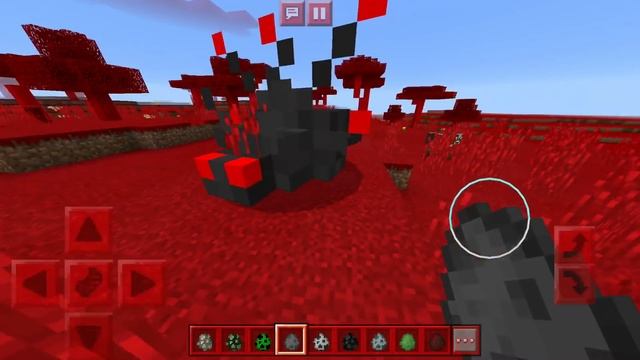 EVERYTHING IS EVIL IN MCPE! (Minecraft PE Danger Inbound addon) смотреть онлайн
