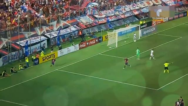 El "niño" que hizo historia en el Clásico de Paraguay | Telemundo Deportes смотреть онлайн