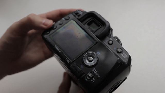 Единственный полноценный обзор Sony A100 на Youtube. И краткая история Minolta. Bad old camera смотреть онлайн