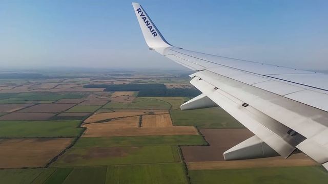 SCENIC RYANAIR LANDING | Boeing 737-800 Approaching Timisoara Airport