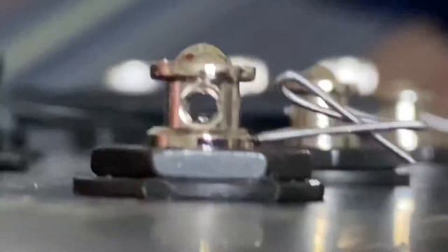 Installing Sperzel Locking Tuners on a Schecter C-1 SLS FR-S Elite смотреть онлайн