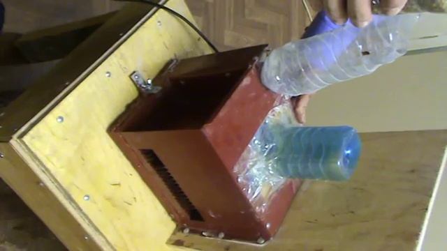 Домашняя мельница для цельнозерновой муки