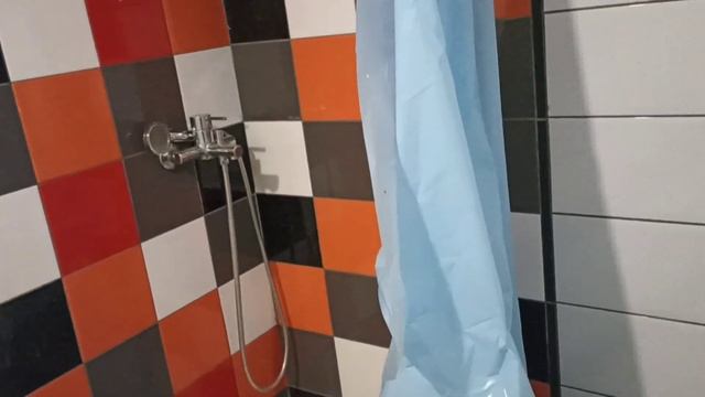 Беларусь | Установили угловой карниз для душа смотреть онлайн