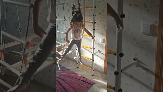 Спортивный комплекс Юный Атлет. Обзор. Шведская стенка. смотреть онлайн