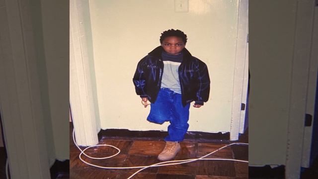 Upstairs смотреть онлайн