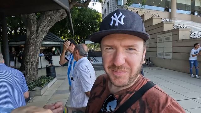 Мама, я в аргентинской газете! Поход на ипподром. Сколько проиграли на скачках | Мы свалили Ep43 смотреть онлайн