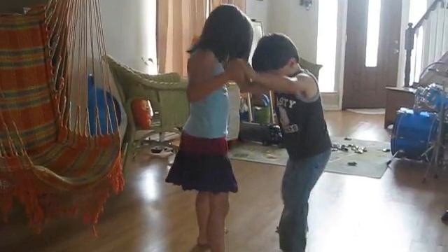 Bianca and Thomas dancing tango смотреть онлайн