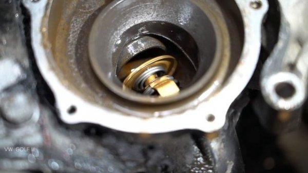 How to change timing belt kit and water pump on VOLKSWAGEN GOLF 3 (1H1) [TUTORIAL AUTODOC]