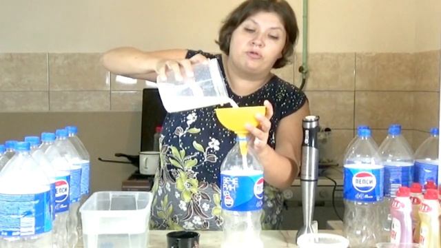 Как правильно делать хороший мыльный раствор для шоу мыльных пузырей? Как я готовлю раствор для смотреть онлайн