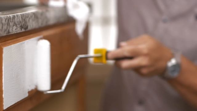 How to Properly Paint Your Kitchen Cabinets | Ask This Old House смотреть онлайн