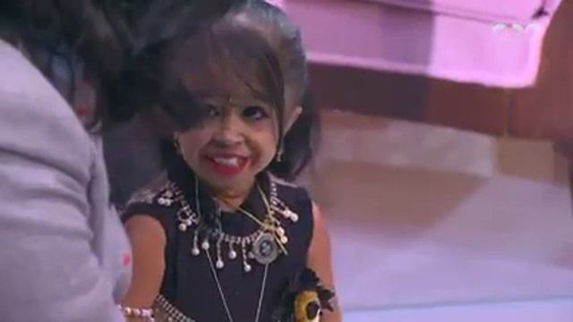 Самый большой человек в мире смотреть онлайн