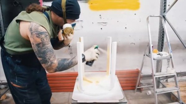 Как покрасить стул аэрозольными эмалями DECORIX