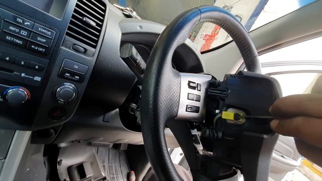 how to remove airbag out of a 2013 nissan navara (2004-2015) d40 смотреть онлайн