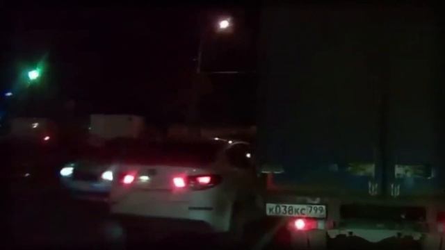 Они считают себя хозяевами дороги Осторожно за рулем профессионал смотреть онлайн