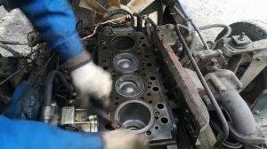 Baw Fenix 1044 E2 Подготовка к установке ГБЦ, правка резьбы в блоке