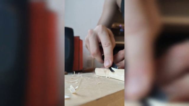 Сделал ДЕРЕВЯННУЮ ЛОЖКУ дома БЕЗ ЛОЖКОРЕЗА смотреть онлайн