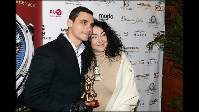 Бывший супруг Лолиты показал, как он живет с бизнесвумен Ольгой Кулиевой смотреть онлайн
