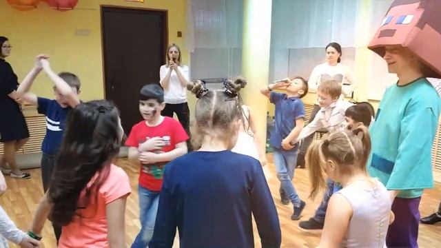 Празднуем день рождения - программа Майнкрафт + мыльные пузыри.   Title