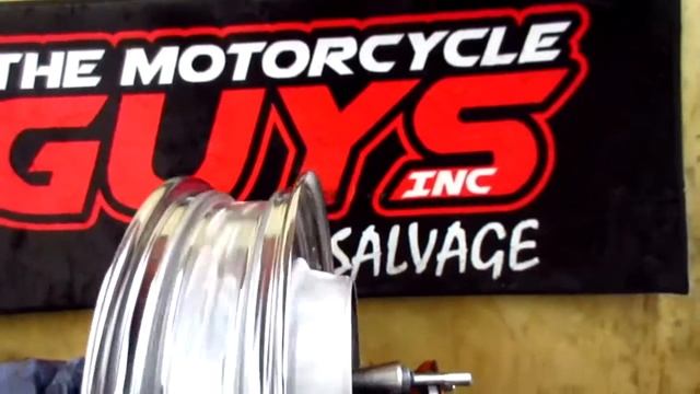 THE MOTORCYCLE GUYS SALVAGE 2001 SUZUKI VOLUSIA VL800 REAR WHEEL SPIN TEST - 03383 смотреть онлайн