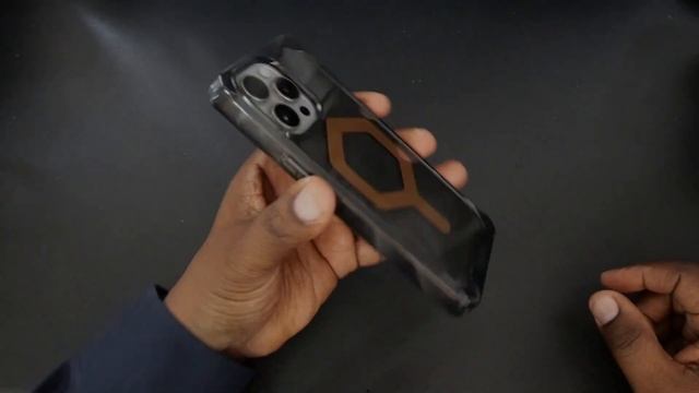 UAG Plyo Black/Bronze Case For iPhone 15 Pro Max (MagSafe) смотреть онлайн