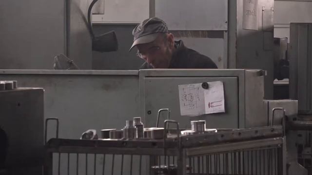 Самая большая коллекция ювелирных инструментов от армянского мастера смотреть онлайн