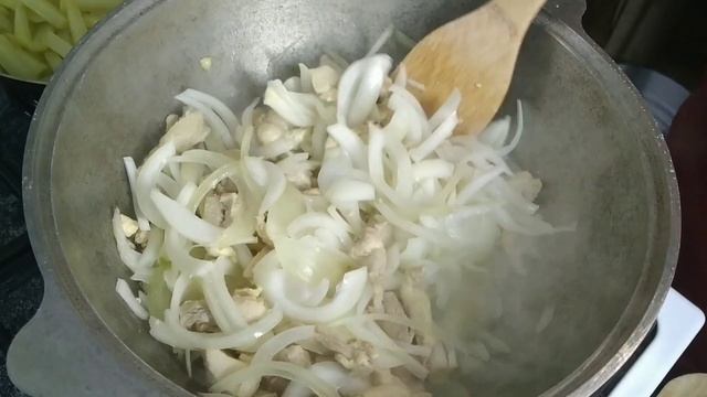 Вкусная курица в духовке и мультиварке