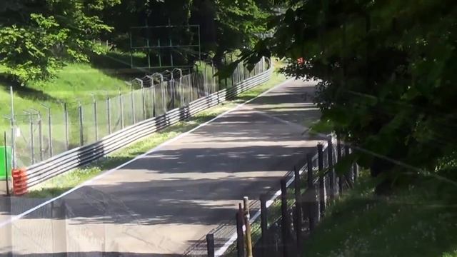 Audi R8 LMS ultra GT3 2015 - Testfahrten im Autodromo Nazionale Monza April 2014 ! смотреть онлайн