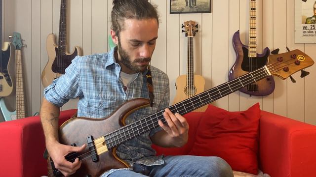 Watermelon Sugar by Harry Styles - Solo Bass Cover (with tabs) смотреть онлайн