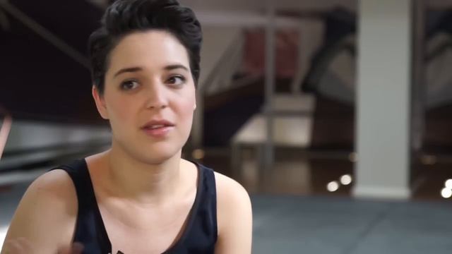 Pia Grassi. Entrevista para Dinámica. Acción - Intervención - Moda смотреть онлайн