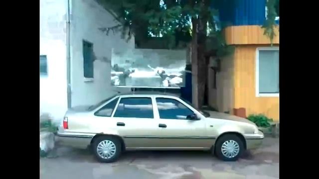 Мобильный светодиодный монохромный экран автомобиля. смотреть онлайн