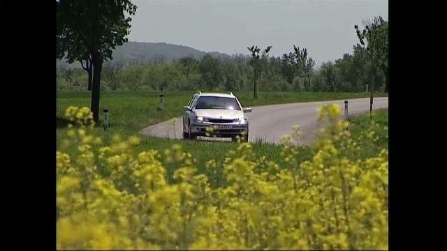 Renault Laguna 2,2 Grandtour | BJ 2003 | GO! Archiv смотреть онлайн