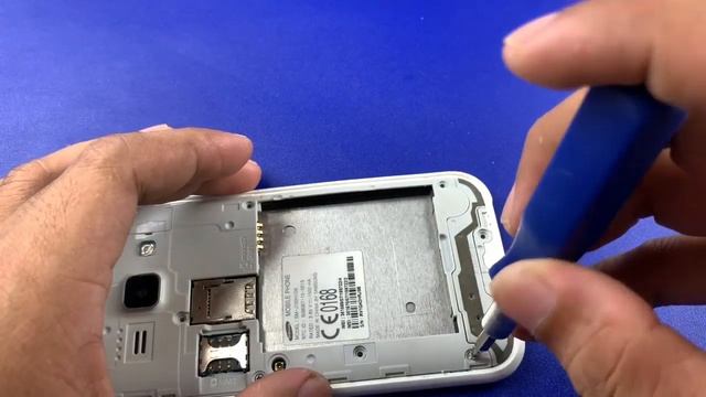 Restoration destroyed abandoned phone / Restore samsung galaxy J1 смотреть онлайн