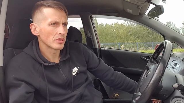 Обзор HONDA FIT 2003 год. 1,5 литра. смотреть онлайн