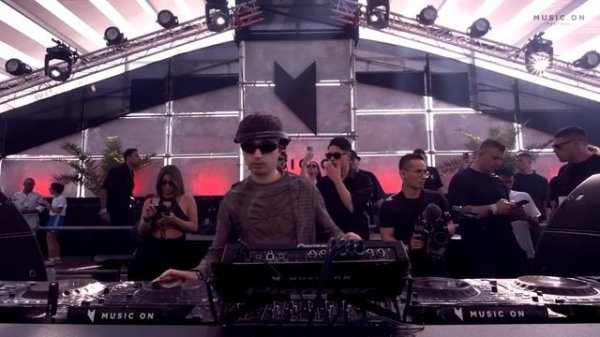 ALE DE TUGLIE at MUSIC ON FESTIVAL 2024 • AMSTERDAM [VEVAL.RU]