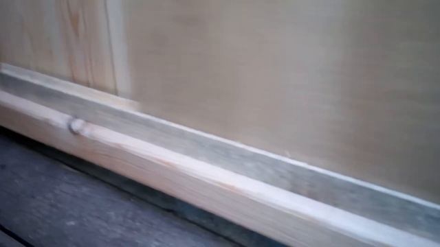 Двери купе на даче