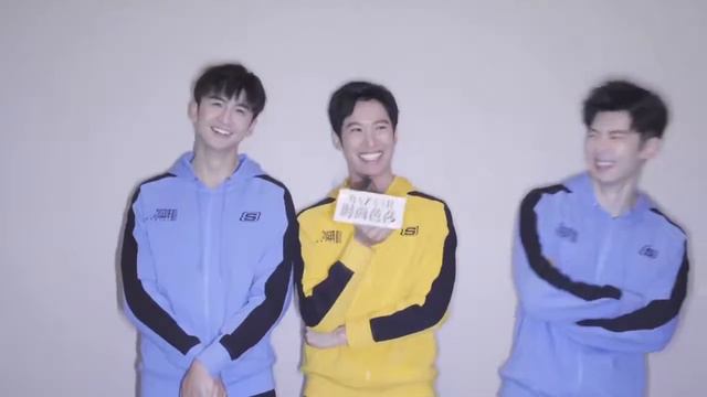 [Eng Sub] 20191104 BAZAAR wOw Super Nova Games Interview - Lai Yi 赖艺 张云龙 刘芮麟 смотреть онлайн