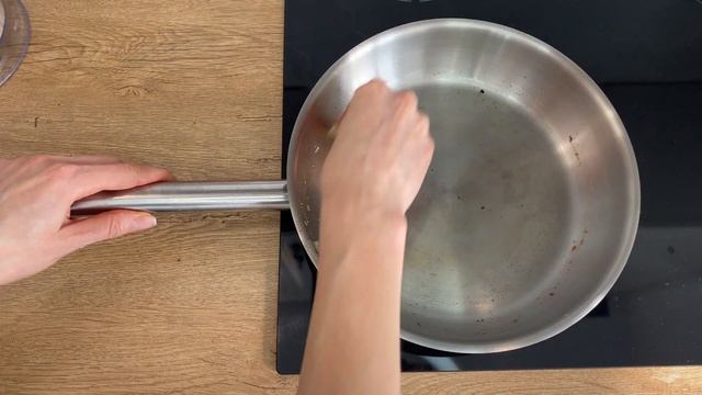 Блины без сахара, лактозы и глютена. 2 варианта: на овсянке и на рисовой муке. смотреть онлайн