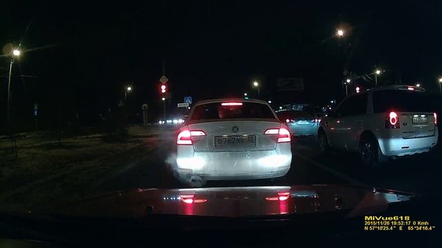 Mio MiVue™ 618 НОЧЬ смотреть онлайн