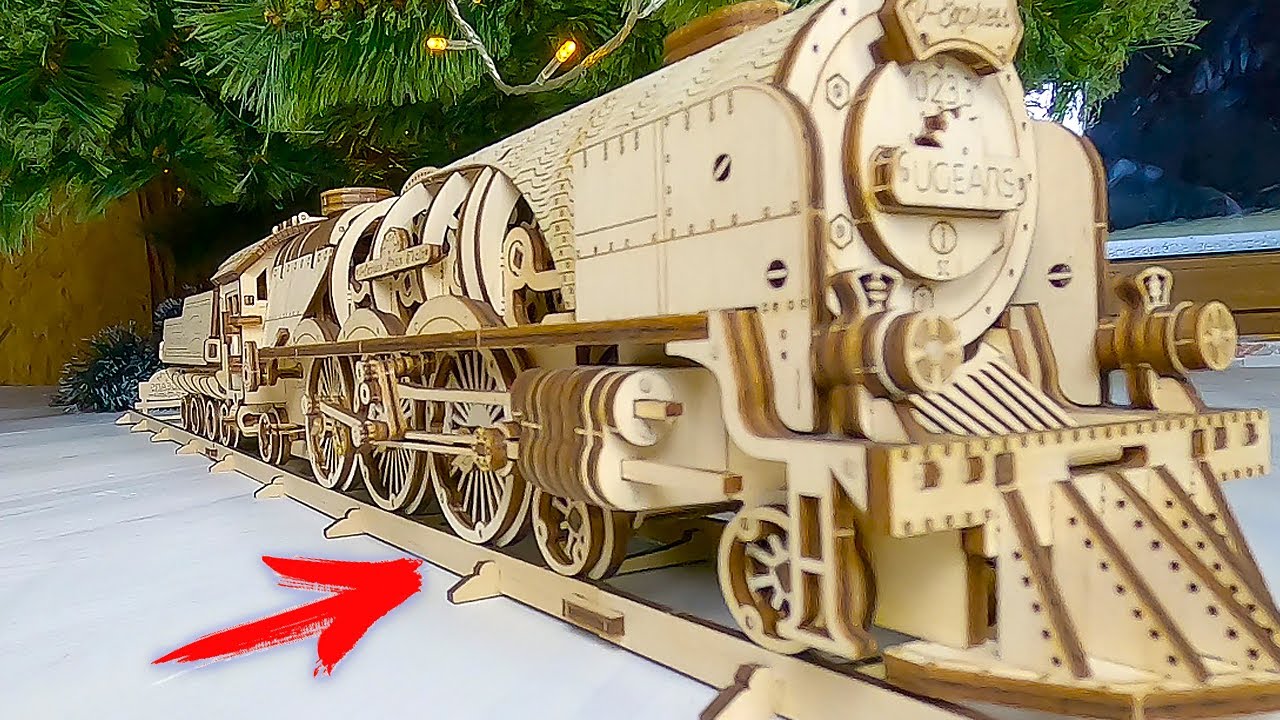 Собираем железную дорогу и Локомотив Югирс. Идея подарка конструктор Ugears